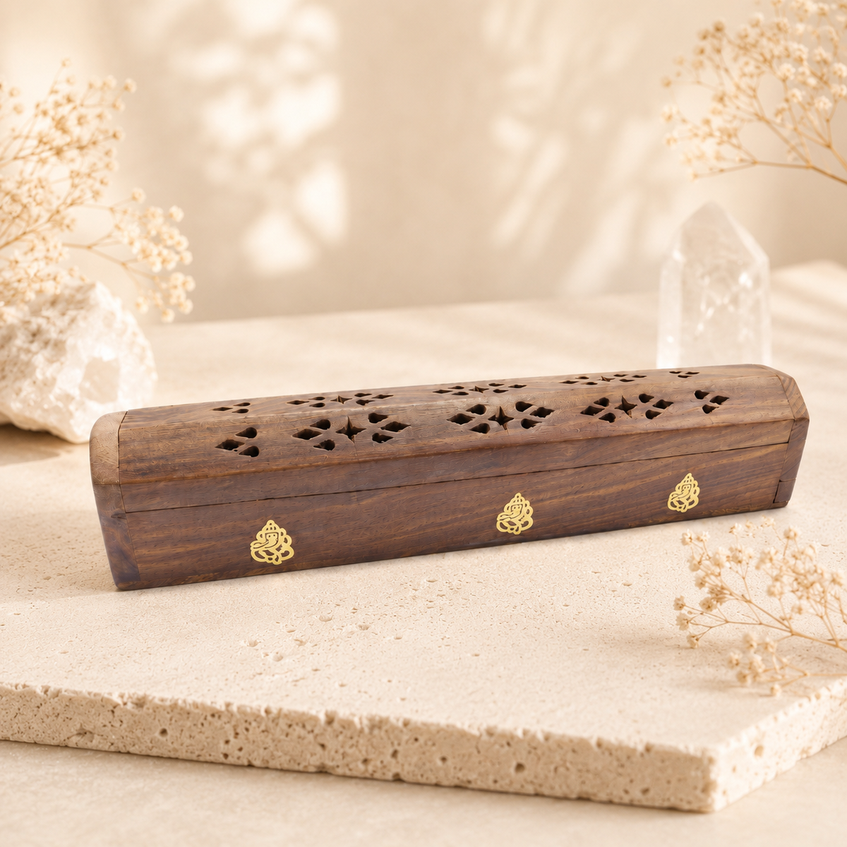 Porte-encens en bois avec symboles
