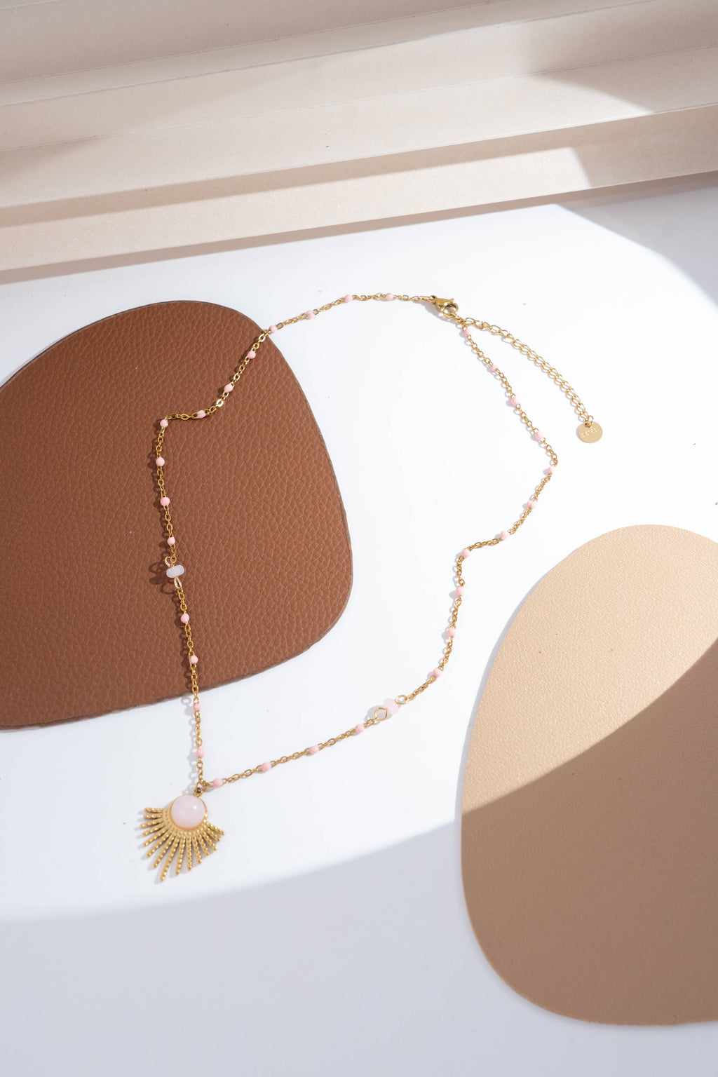 Solaïa – Collier Soleil & Pierre Colorée